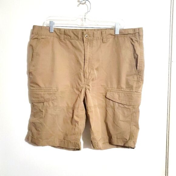 Cremieux Khaki  Men's Shorts Size 36 - Picture 2 of 8